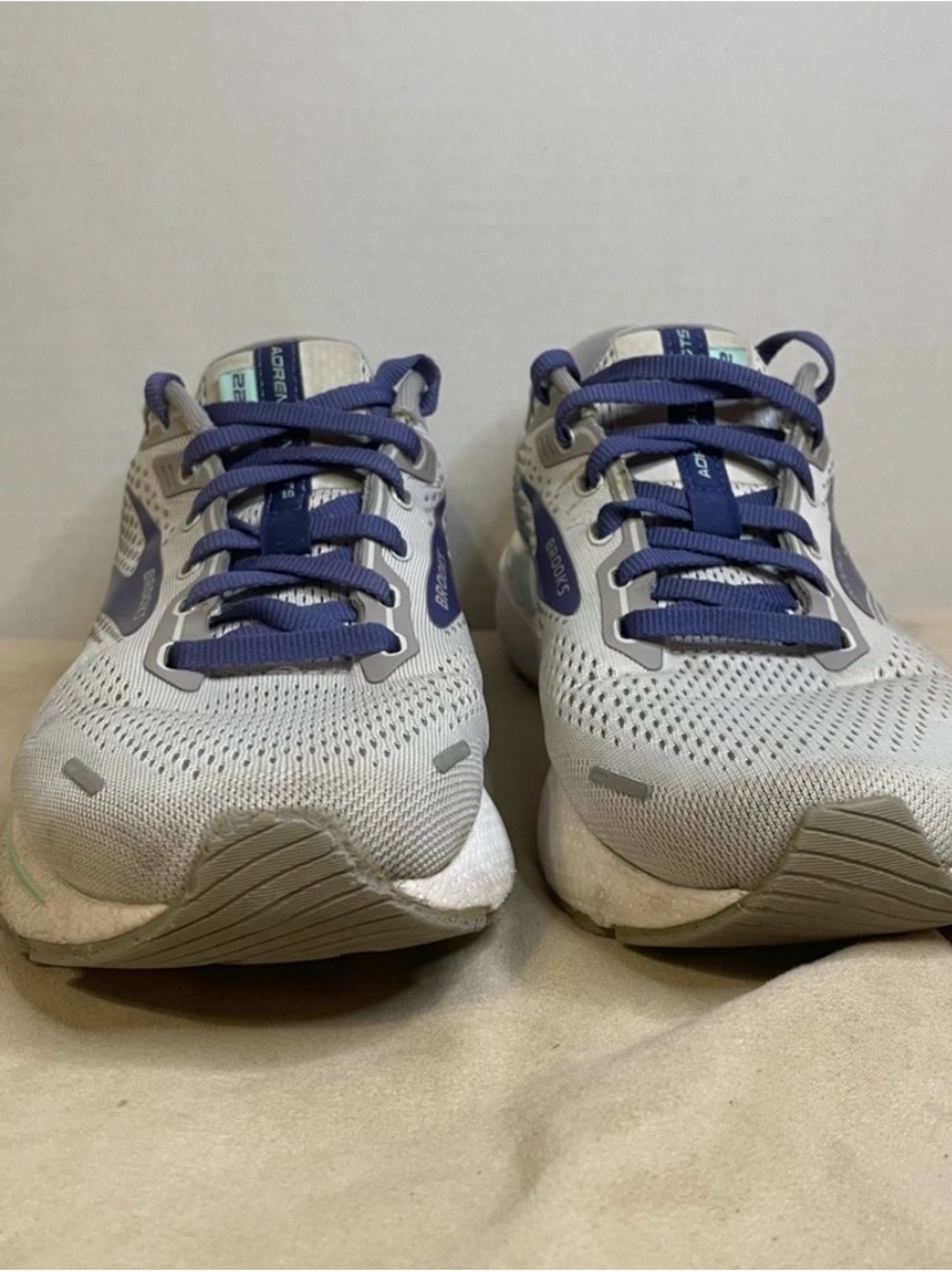 Brooks Adrenaline GTS 22 Shoes Women’s 9.5W Gray Running Athletic Supportive - Picture 2 of 12